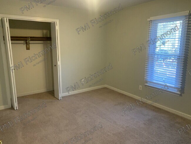 Building Photo - 5100 King Cotton Ln