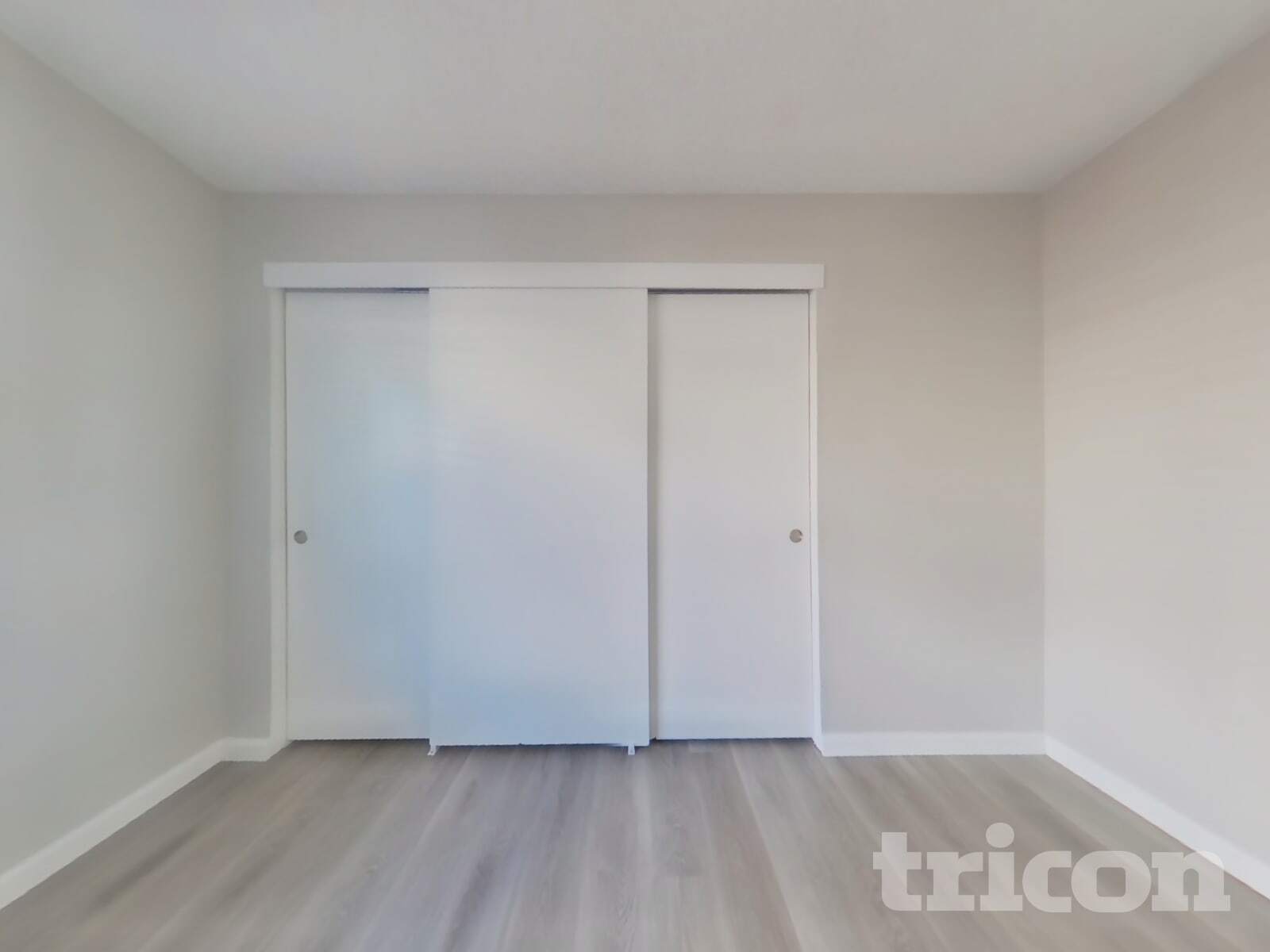 Building Photo - 9411 Aizenberg Cir