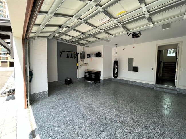 Building Photo - 1278 May Ln
