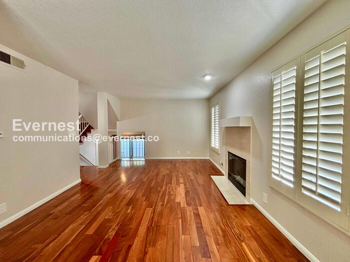 Building Photo - 4455 Rockland Pl