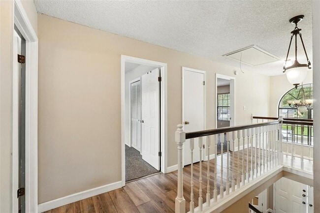 Building Photo - 7925 Tumblestone Dr