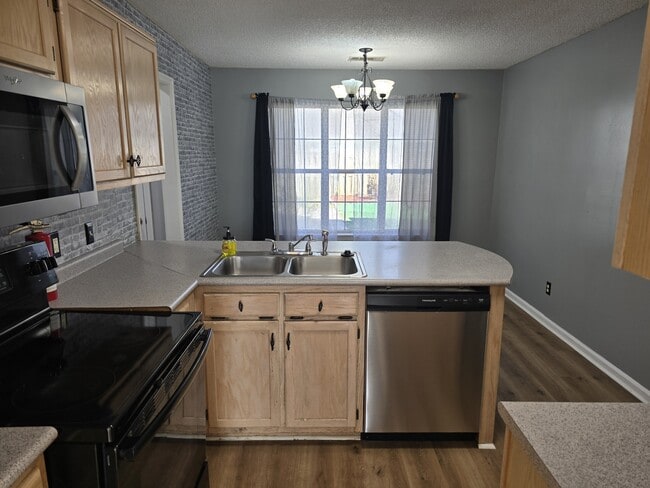 Building Photo - 22 Avocet Way