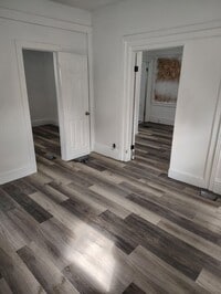 Building Photo - Fully remodeled 2 Bedroom House