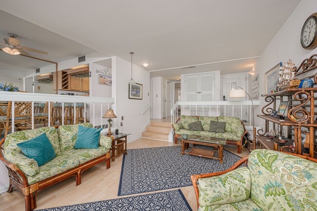 Building Photo - Live ON THE COLORADO RIVER – Fully Furnished 1 Bed/1 Bath Condo in the Gated Community of Roadhav...