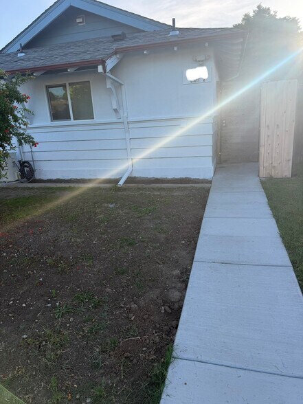 Building Photo - 765 Tobin Dr