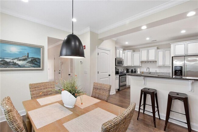 Building Photo - 510 Mariners Cir