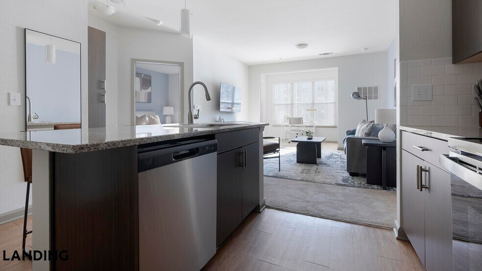 Building Photo - 10051 Perimeter Station Dr