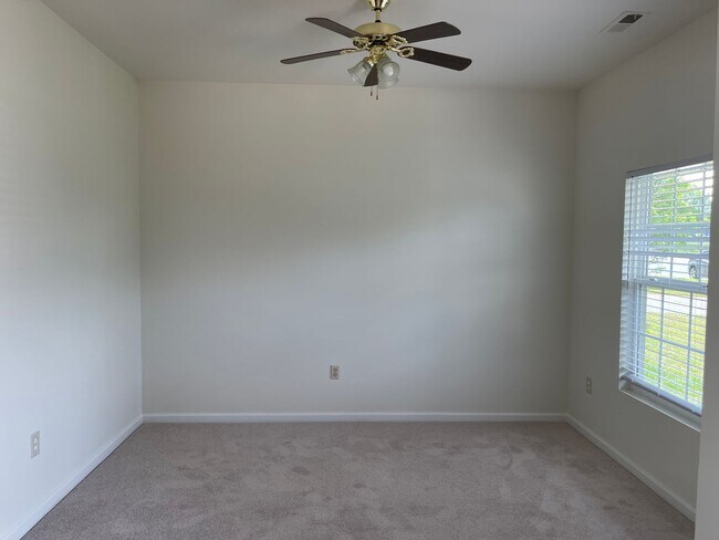 Building Photo - Spacious 4 Bedroom Home with Two-Car Garage in Swann's Mill Community