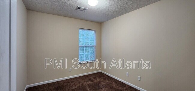 Building Photo - 6864 Mountain Cir