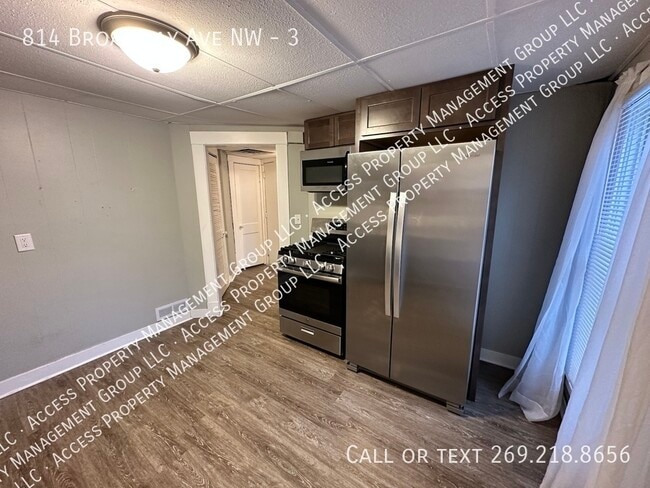 Building Photo - 814 Broadway Ave NW