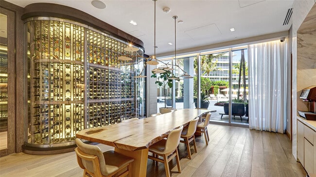 Building Photo - 2200 N Ocean Blvd
