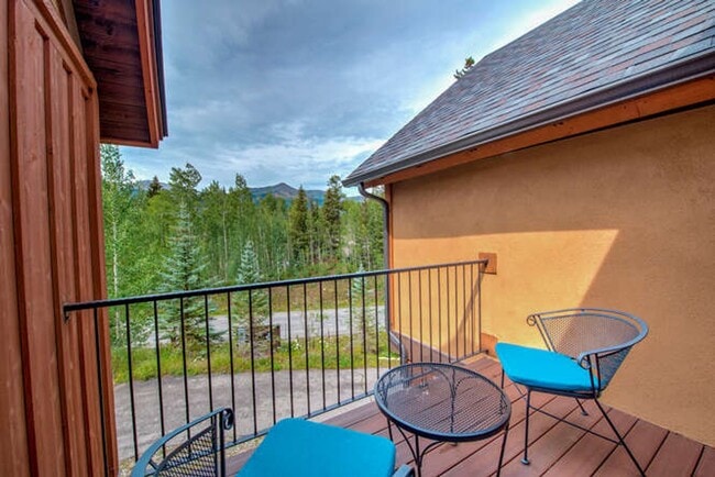 Building Photo - Winter Rental