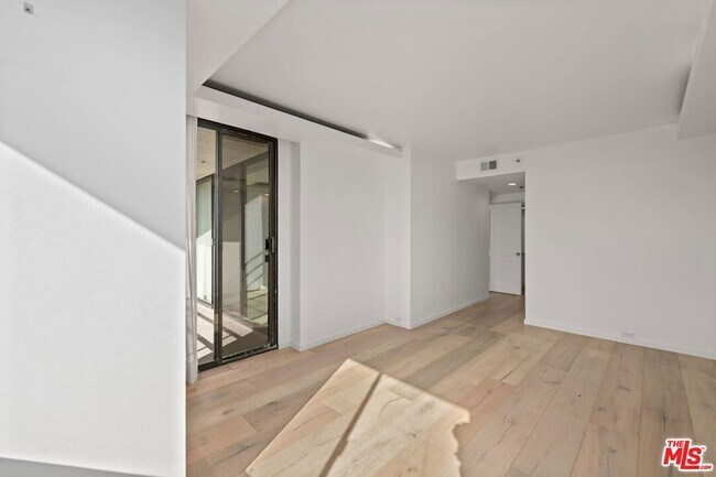 Building Photo - 2920 Neilson Way