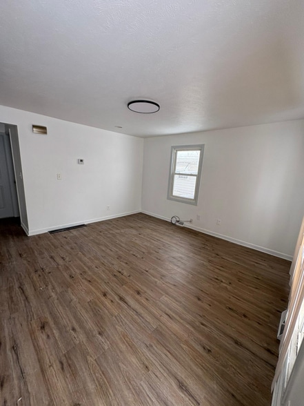 Building Photo - 5324 Kohout St