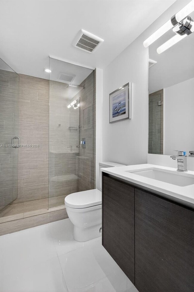 Building Photo - 300 Sunny Isles Blvd