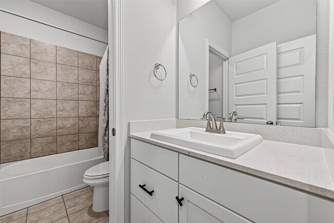 Building Photo - 6602 Albany Forest Ct