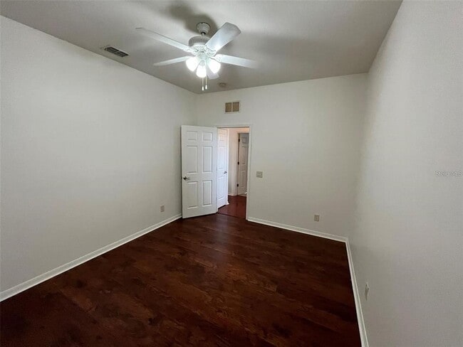 Building Photo - 10757 Pictorial Park Dr