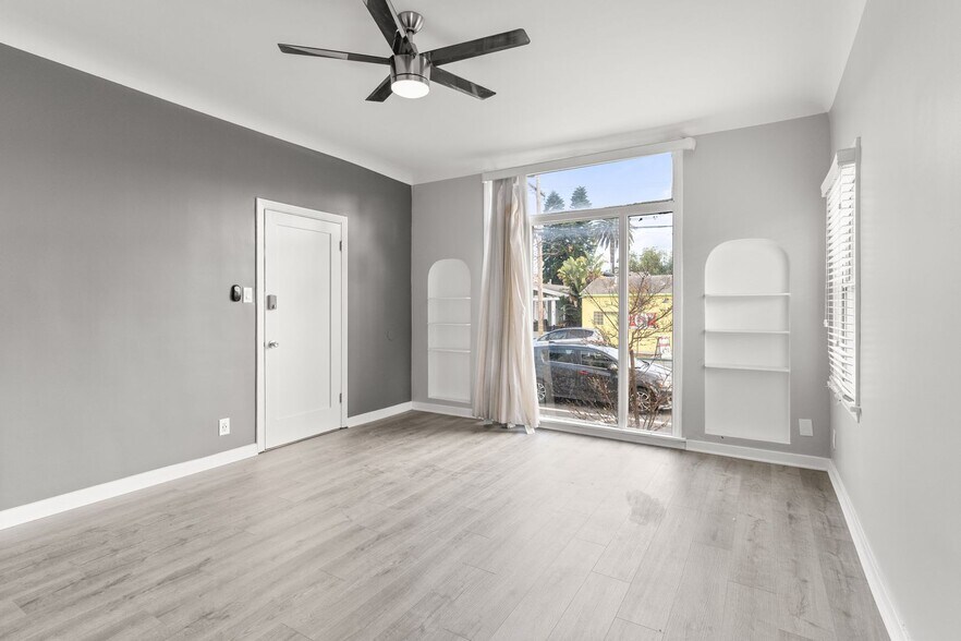 Building Photo - 1115 E Broadway