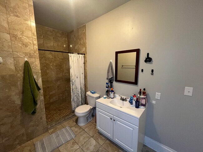 Building Photo - 33 Hamilton Park