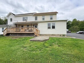 Building Photo - 19 Quartz Ln