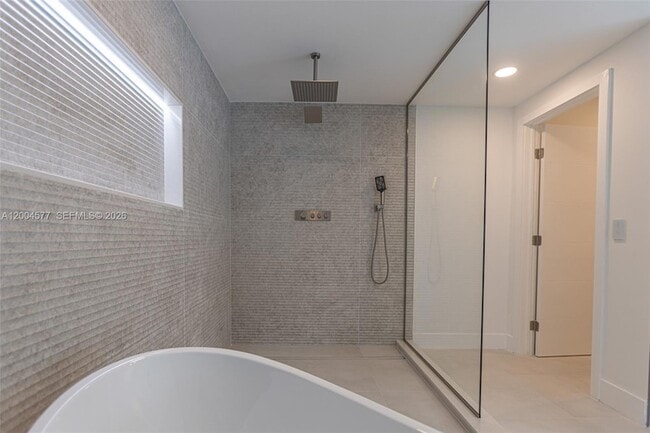 Building Photo - 1690 Daytonia Rd