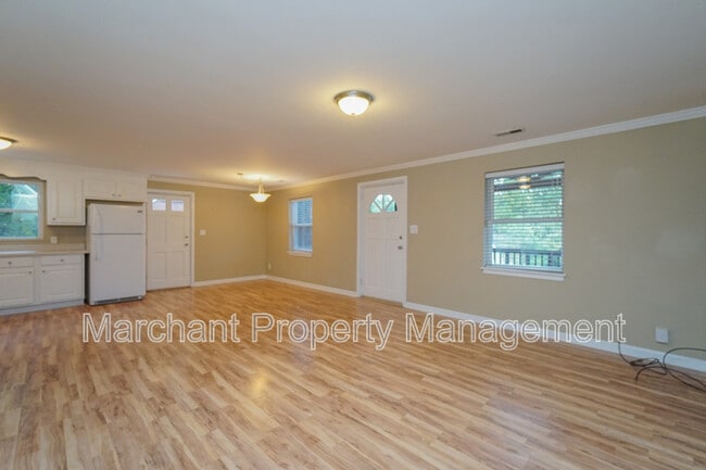 Building Photo - 717 Bennett St