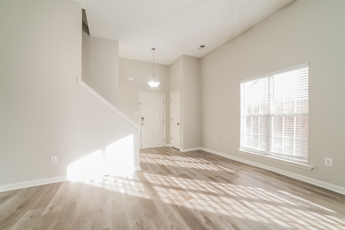Building Photo - 9167 Kaitlyn Dr S