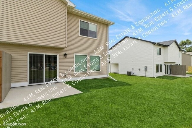 Building Photo - 284 Caspian Ct