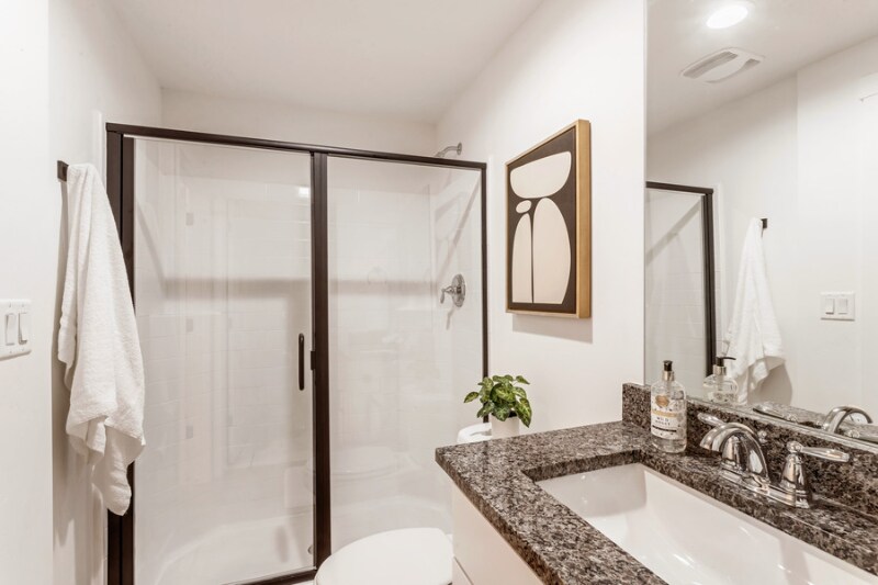 Building Photo - 1302 S 1100 E