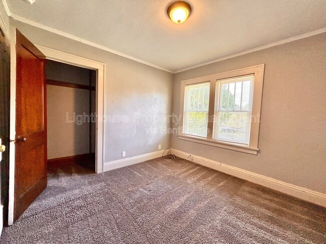 Building Photo - 81 Delaware Ave