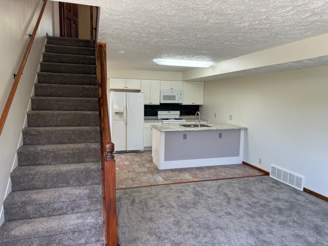 Building Photo - 5267 Center Rd