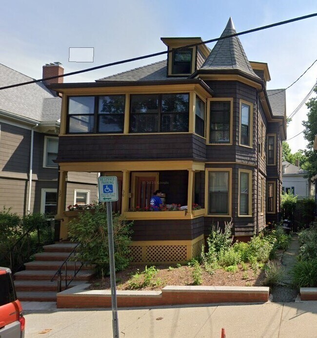 Primary Photo - 52 Mt Pleasant St