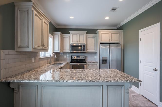 Building Photo - 4066 McKenzie Ln