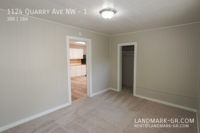 Building Photo - 1124 Quarry Ave NW