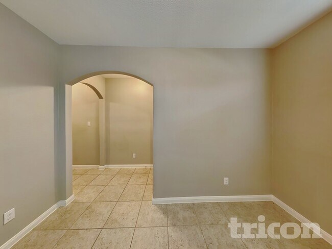 Building Photo - 110 Rushmore Ln