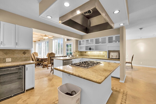 Building Photo - 45458 Rancho Palmeras Dr