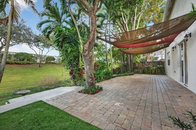 Building Photo - 6249 NW 78th Manor