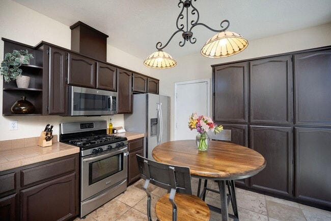 Building Photo - 213 Pacific Oak Ct