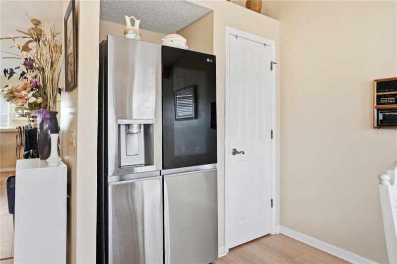 Building Photo - 1250 Masada Ln