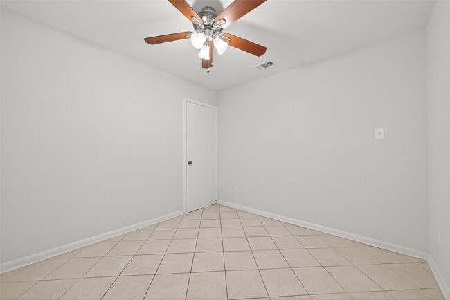 Building Photo - 8427 Brickhaven Ln