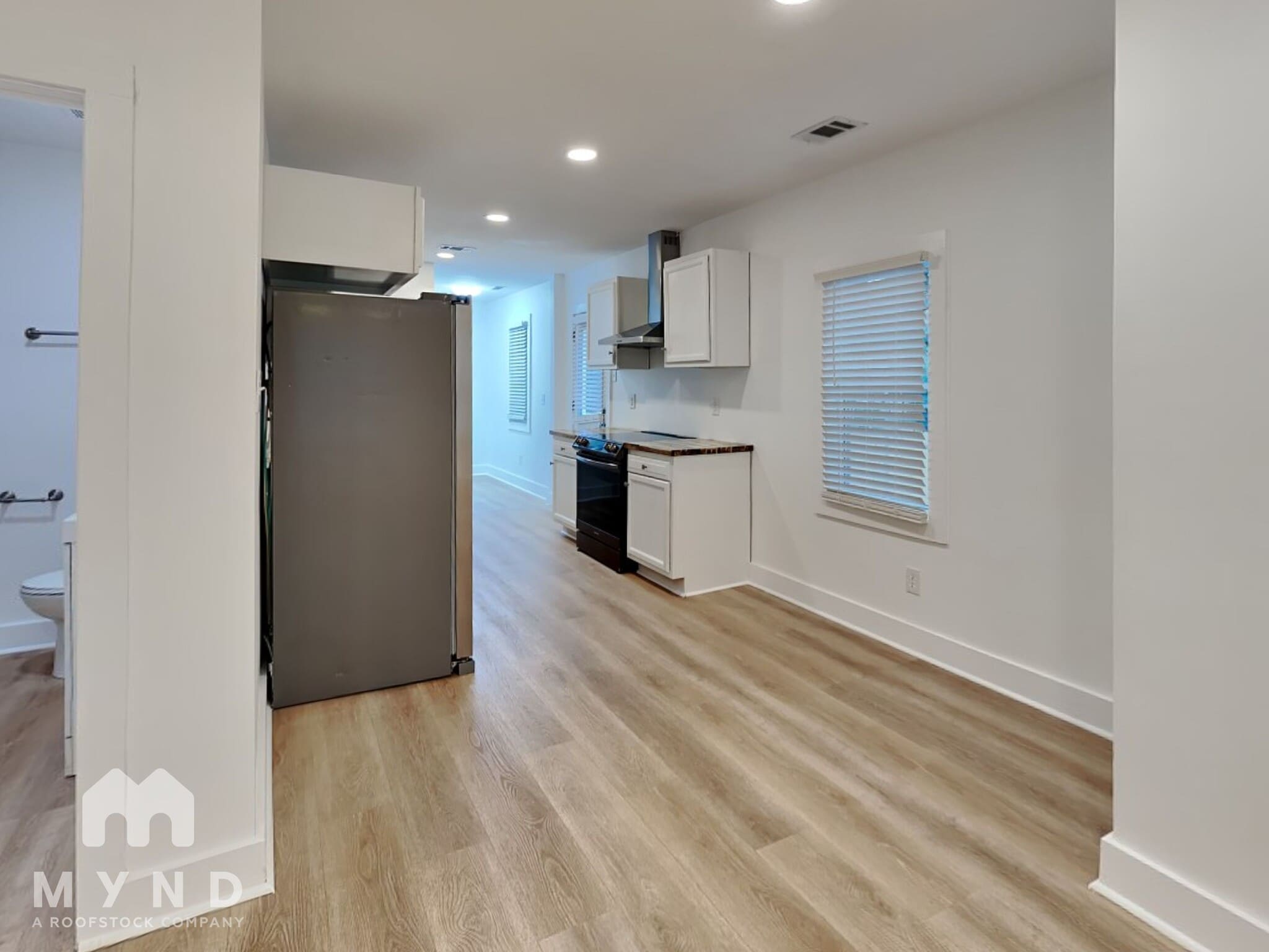 Building Photo - 1283 Gus Thornhill Jr Dr