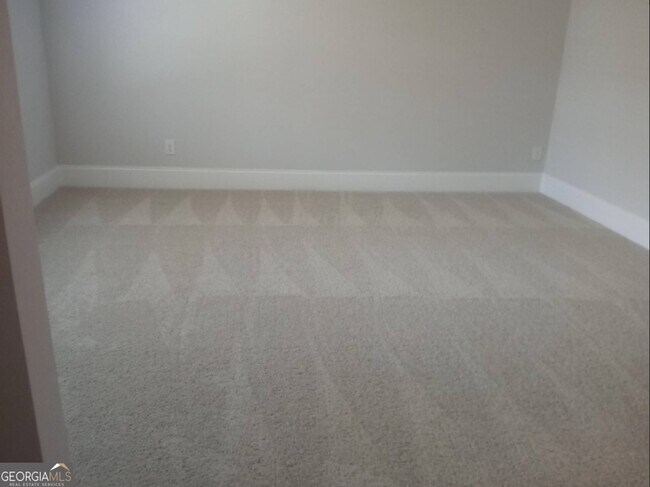 Building Photo - 124 Vivian Ln