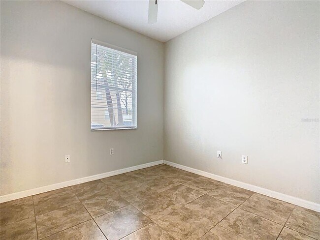 Building Photo - 5292 Paradise Cay Cir