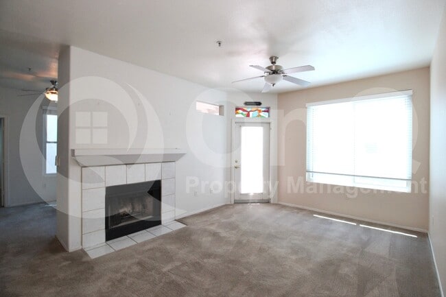 Building Photo - 11375 E Sahuaro Dr