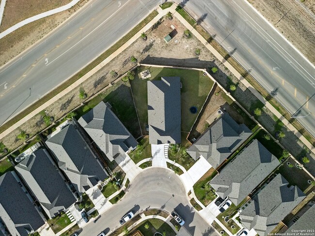 Building Photo - 406 Juana Wy