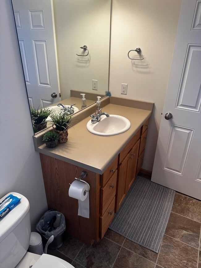 Building Photo - 2657 High Ridge Trail