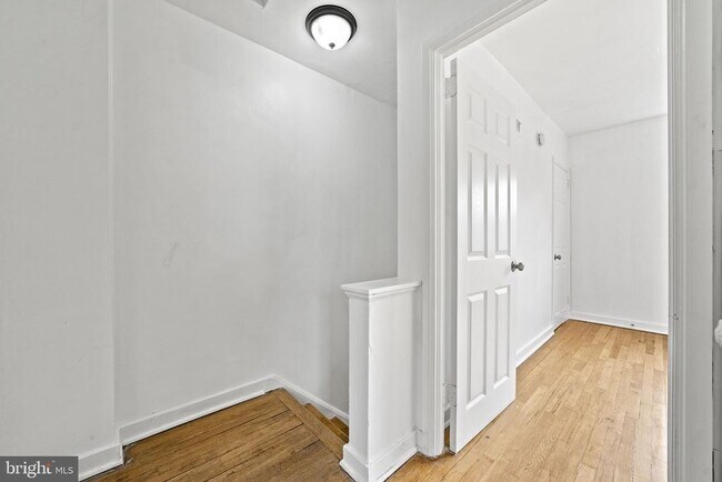 Building Photo - 4025 1st St SW