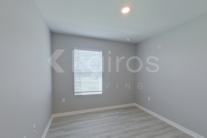 Building Photo - 4660 Malay Cir