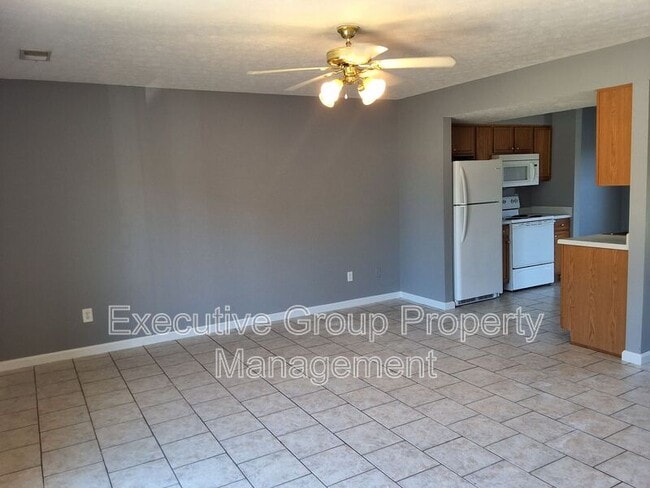 Building Photo - 145 Pointers Ct