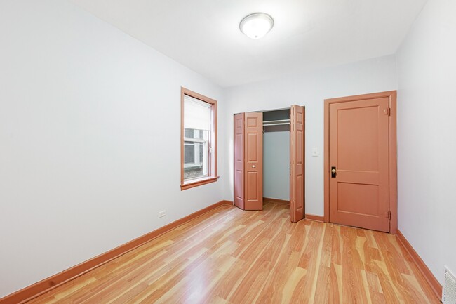 Building Photo - 1810 N Long Ave